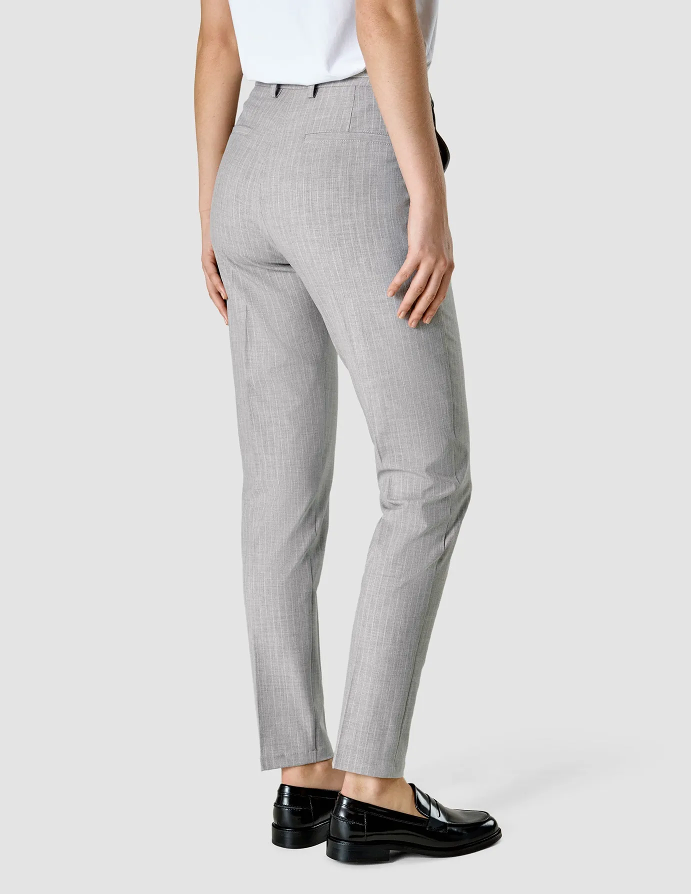 Essential Suit Tapered Light Grey Pinstriped