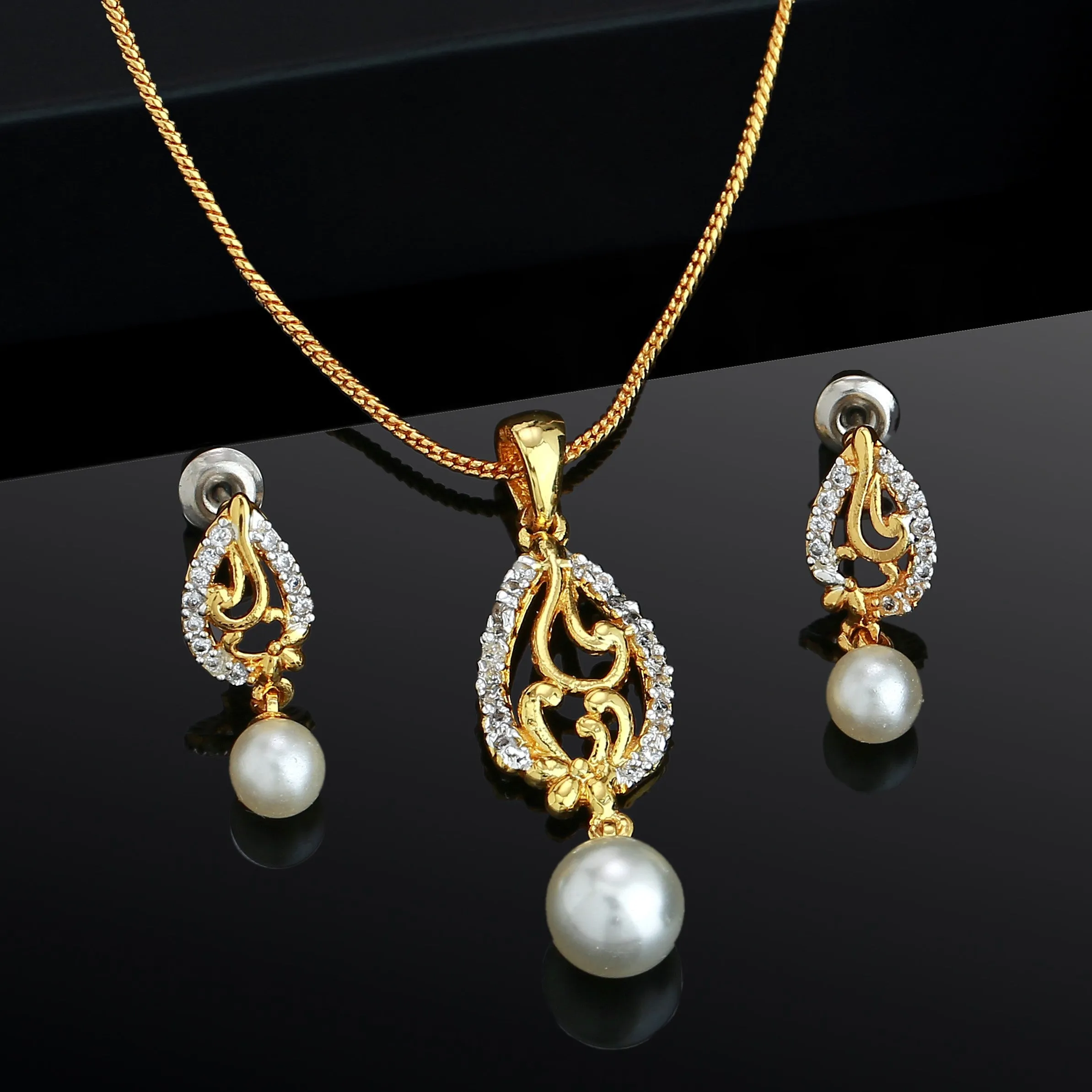 Estele 24 Kt Gold Plated CZ Leaf Designer Pendant Set with Pearls for Women