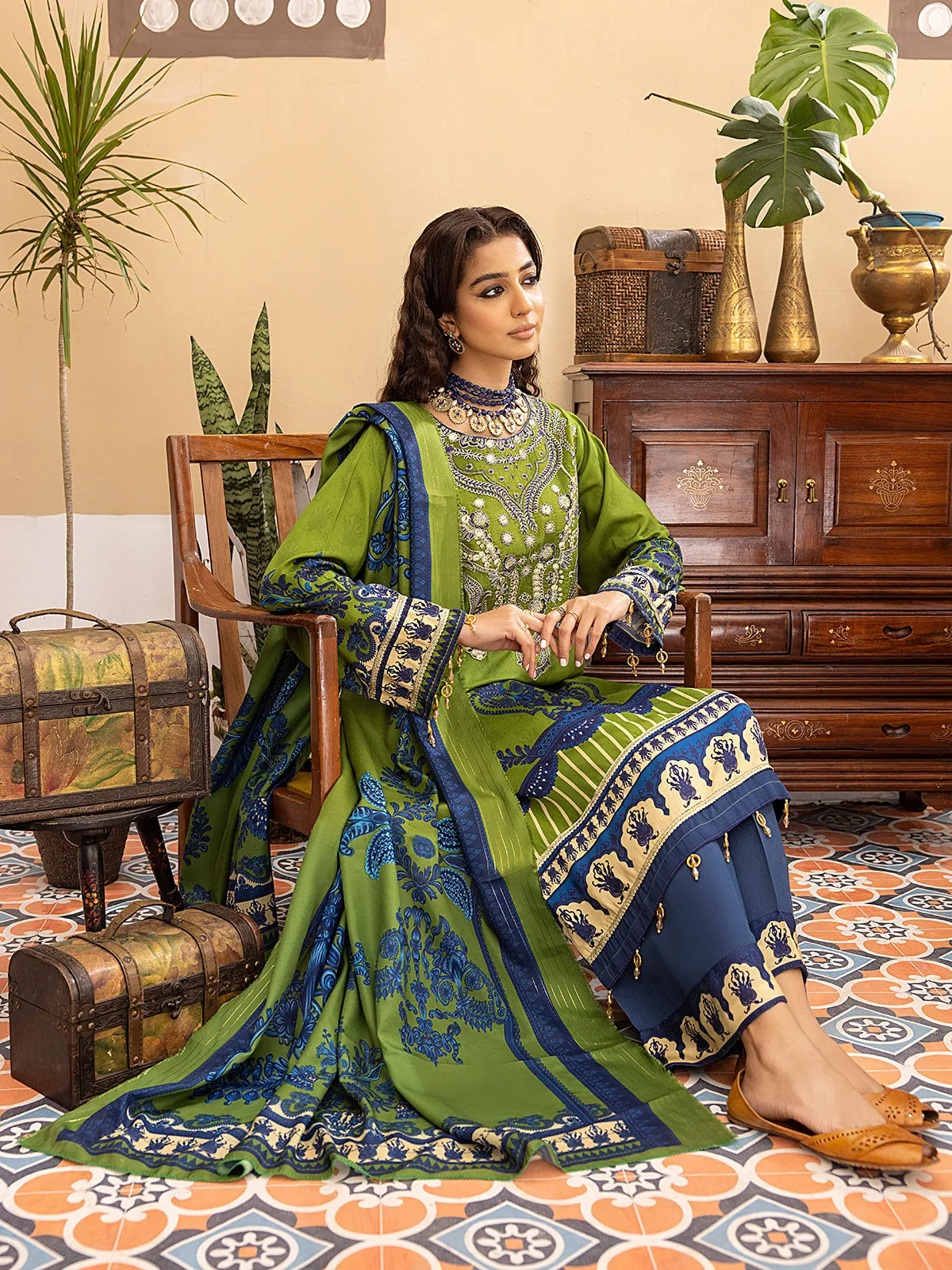 Green & Blue Winter Dhanak Embroidered 3-Piece Suit