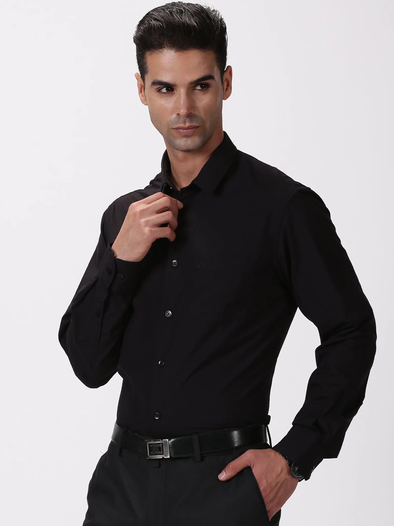 MEN'S BLACK SOLID SLIM FIT SHIRT