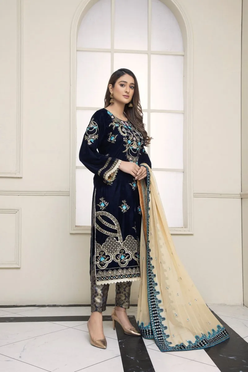 Mihrimah Embroidered Velvet 3 Piece Suit MIH41