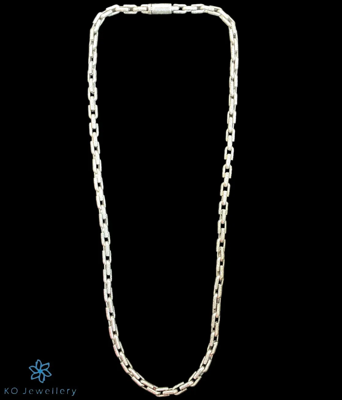 The Aadi Linked Silver Chain